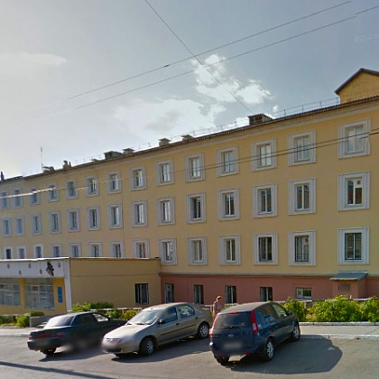 Входная группа Поликлиника 1 Ижевска (Поликлиника Аксиона). 